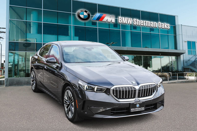 2024 BMW 530i Sedan