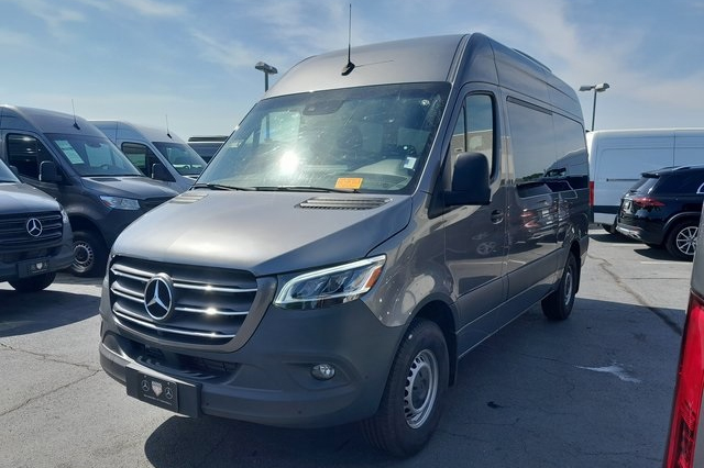 2024 Mercedes-Benz Sprinter 2500 Passenger 144 WB
