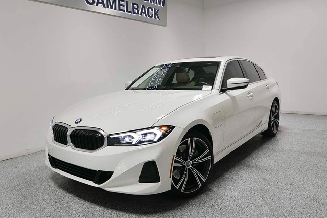 2024 BMW 3-Series 330e