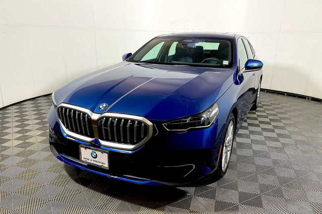 2025 BMW 5 Series 530i xDrive