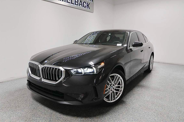 2025 BMW 5-Series 530i