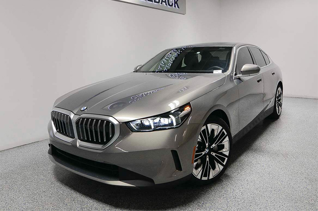 2025 BMW 5-Series 530i